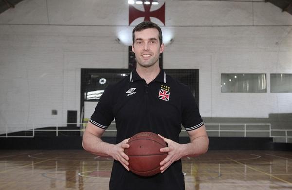 Murilo  outra arma do time cruz-maltino