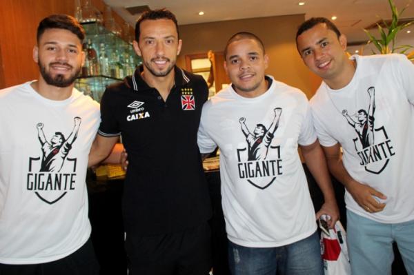 Viktor, Ramn Victor e Ramn Nascimento com Nen