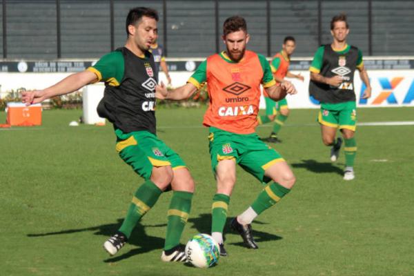 Vascanos querem liquidar partida logo no comeo para evitar tropeo contra o CRB