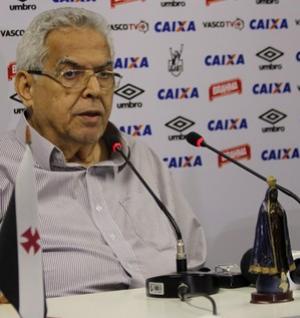 Eurico durante pronunciamento para reforar apoio a Jorginho