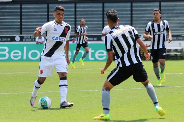 Evander marcou o gol do triunfo cruzmaltino