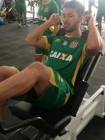 Luan faz tratamento para voltar ao time do Vasco na prxima rodada