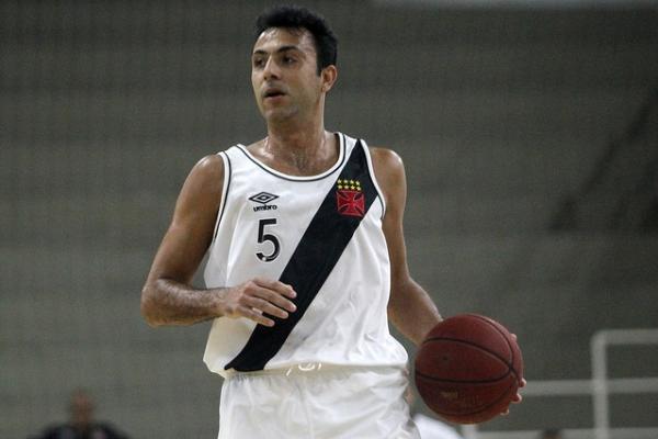 Hlio foi o cestinha com 36 pontos