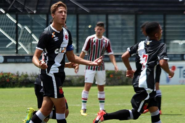 Nores festeja o primeiro gol cruzmaltino