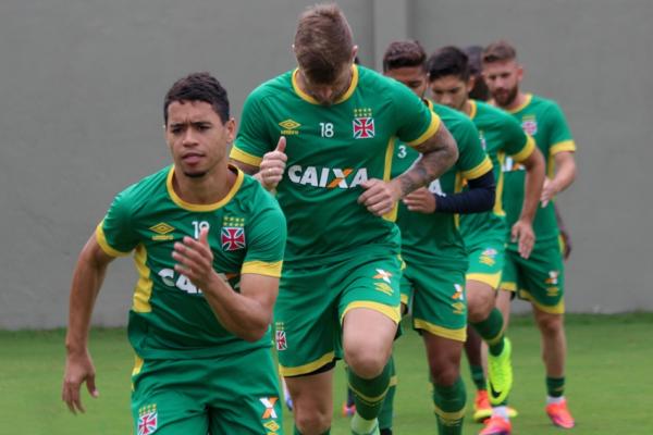 Yago Pikachu durante atividade fsica