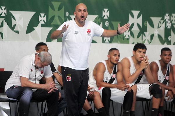 Treinador Fred Santos acredita em classificao para a final