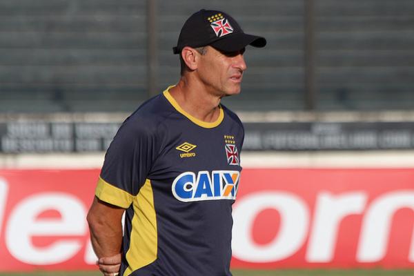 Jorginho vive situao delicada no Vasco