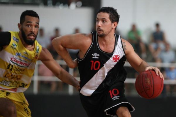 Adversrios nas Finais da Liga Ouro 2016, Vasco e Campo Mouro se reencontraro no NBB CAIXA 2016/2017