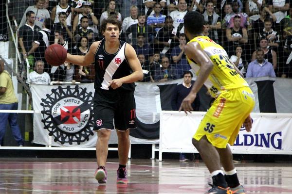 Marcellus na deciso da Liga Ouro contra Campo Mouro