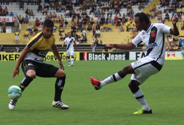 Vasco precisa de uma vitria contra o Cear para no depender de resultados