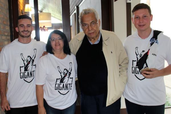 Presidente Eurico Miranda atendeu aos scios-torcedores