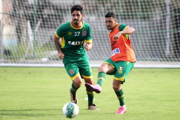 Kadu Fernandes e der Lus durante o treinamento