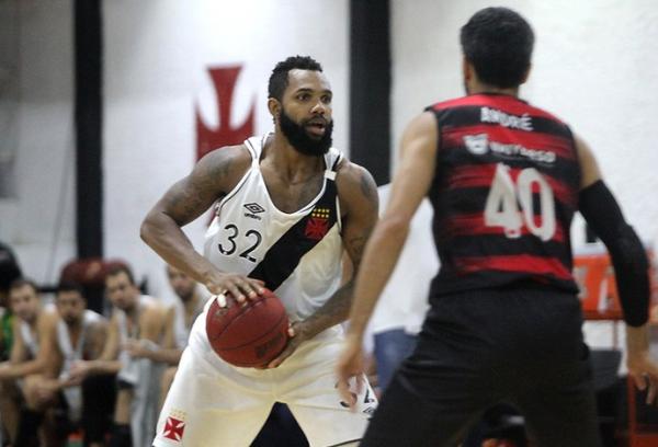 David Jackson, do Vasco, em jogo contra o Vitria