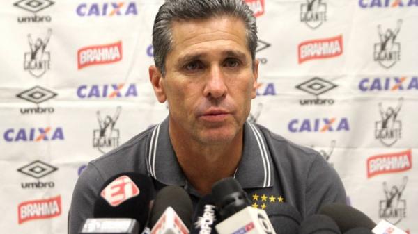 Jorginho no deve permanecer no Vasco em 2017