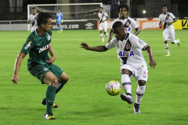 Meia-atacante Robinho  um dos destaques do time sub-20