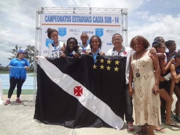 Revezamento feminino com Maiara Almeida, Vitria Martins, Fabiane Soares e Alcia Lopes