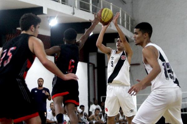 Clssico foi bastante disputado na Colina Histrica