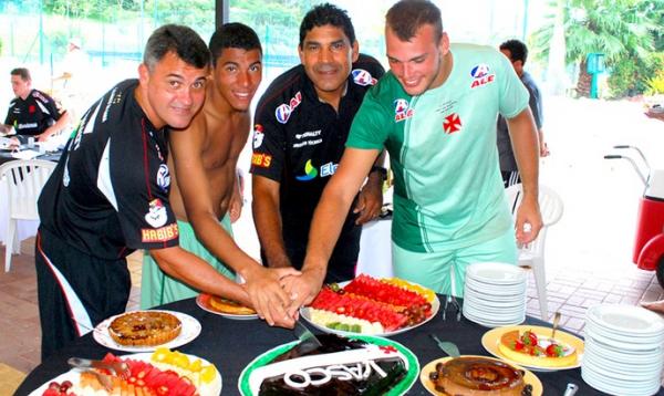 Ao lado de Allan, Cestaro comemora aniversrio em janeiro de 2010