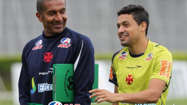 Eder Luis com Cristvo, em 2011