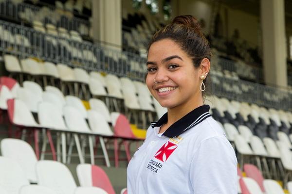 Lais Mello, aluna do Colgio Vasco da Gama