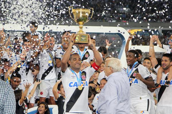 Vasco se sagrou bicampeo estadual, sendo que o ttulo de 2016 foi invicto