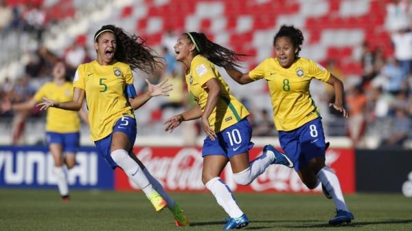 Capit Angelina sendo protagonista da Seleo Sub-17 no Mundial