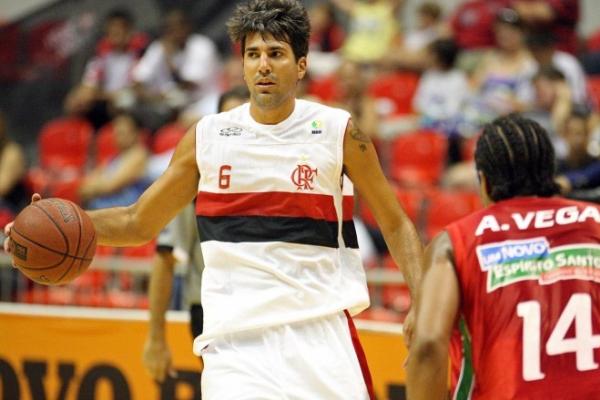 Ded em seus tempos de Flamengo: ligao com o rival ficou para trs