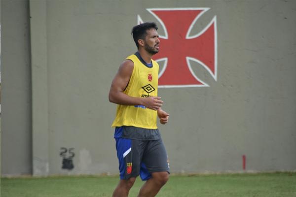 Luan durante treinamento desta tera-feira (03/01)