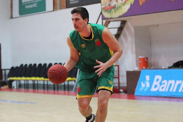 Fiorotto durante o treino em Caxias do Sul