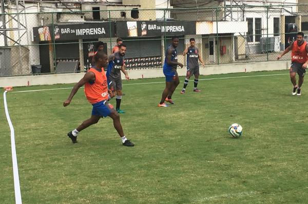 Trabalho intenso na pr-temporada continua no Vasco