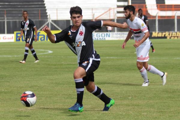 Dudu teve boas oportunidades durante a partida
