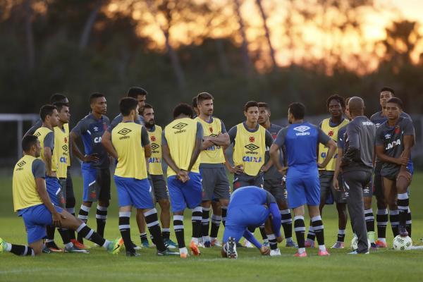 Vasco enfrentar o Corinthians nesta quarta-feira (18/01), pela semifinal da Florida Cup