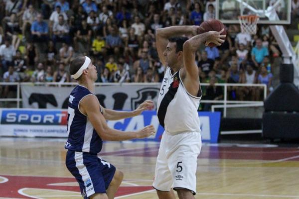 Torcida compareceu em bom nmero em So Janurio