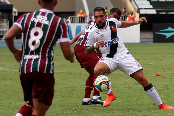 Derrota para o Fluminense encerrou sries invictas do Vasco