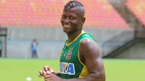 Riascos fez sucesso com a camisa vascana