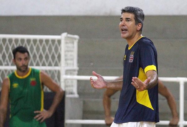 Time de Ded Barbosa buscar voltar a vencer no NBB