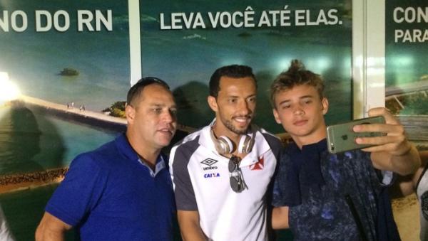 Vasco desembarca em Natal e Nen  um dos mais festejados