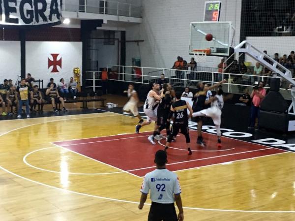 Campo Mouro venceu o Vasco em jogo pelo turno do NBB