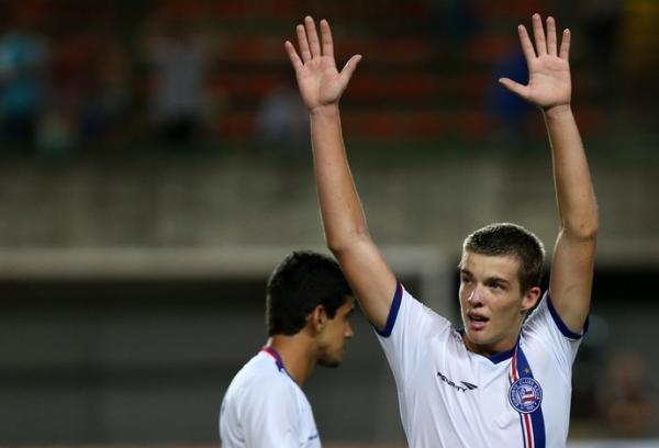 Bruno Paulista comemora gol pelo Bahia