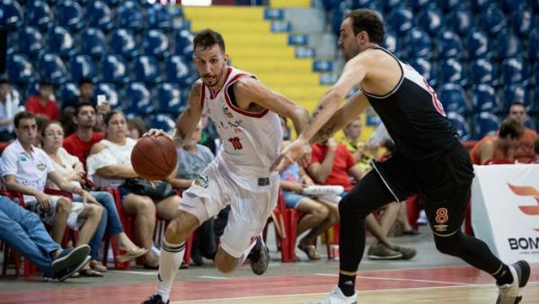 Duda machado foi o cestinha do jogo com 24 pontos