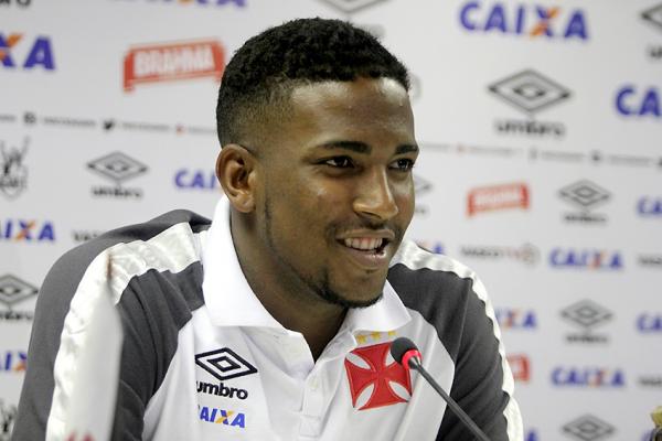 Thalles concedeu entrevista coletiva em So Janurio