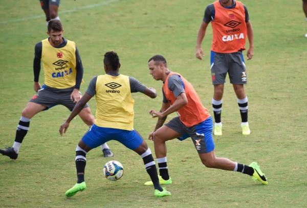 Luis Fabiano treina em So Janurio