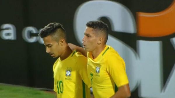 Vascano Paulinho anotou um golao neste domingo