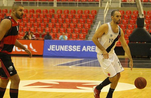 Drudi durante confronto contra o Flamengo no primeiro turno