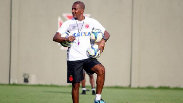 Cristvo vai para o dcimo jogo oficial  frente do Vasco