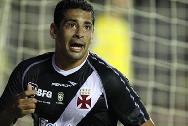Diego Souza foi campeo da Copa do Brasil pelo Vasco em 2011