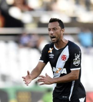 Nen deixa golao contra o Maca