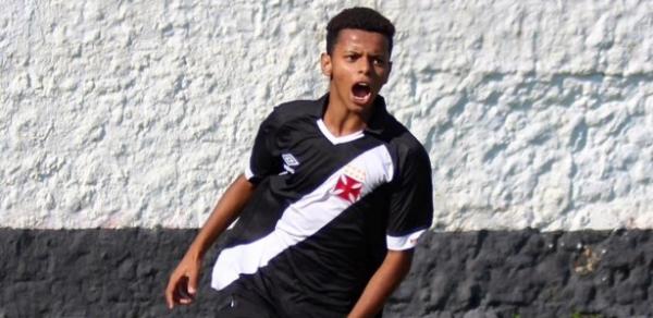 Riquelme comemora pelo Vasco: nome de lateral do sub-14  inspirado no argentino