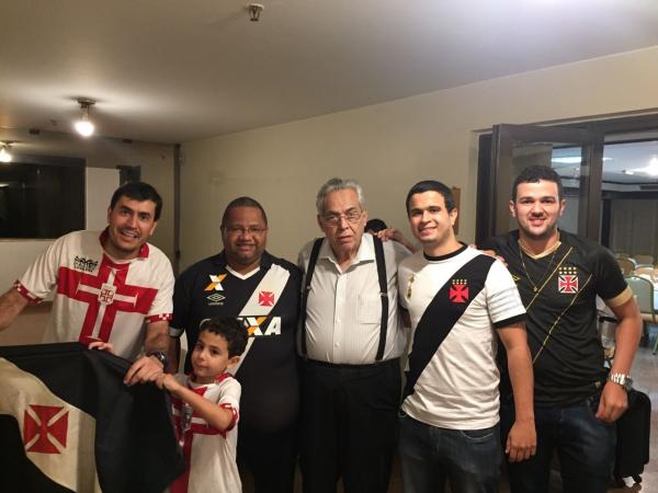 Presidente Eurico Miranda agradeceu aos scios pela contribuio