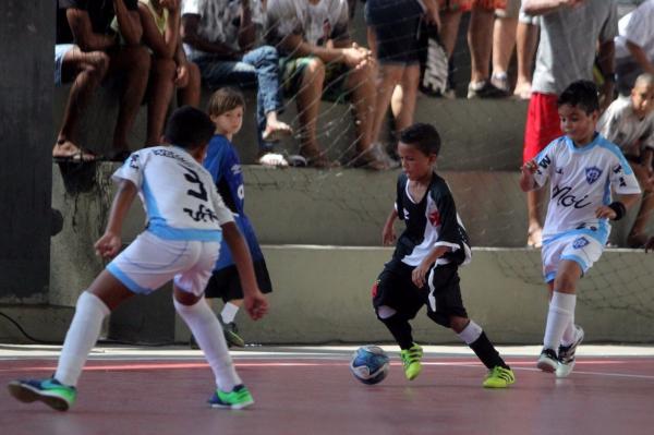 Sub-09 sofreu o primeiro revs na Srie Ouro do Carioca